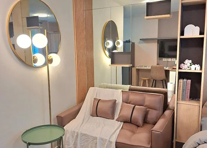 Modern Pool View, King Bed, Bts Punnawithi * Bangkok
