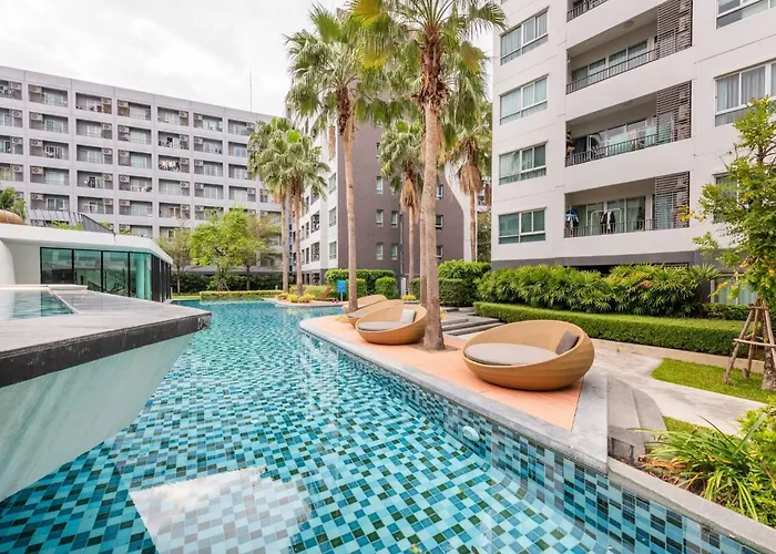 Apartment Modern Pool View, King Bed, Bts Punnawithi