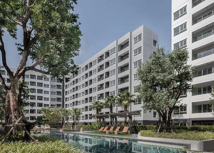 Apartment Modern Pool View, King Bed, Bts Punnawithi *
